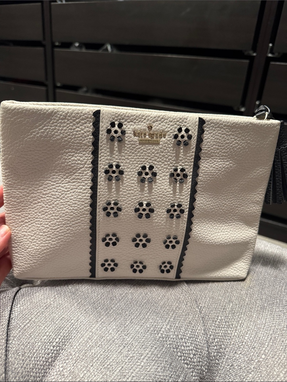 KATE SPADE Shala Bryan Court Clutch Cement/Black